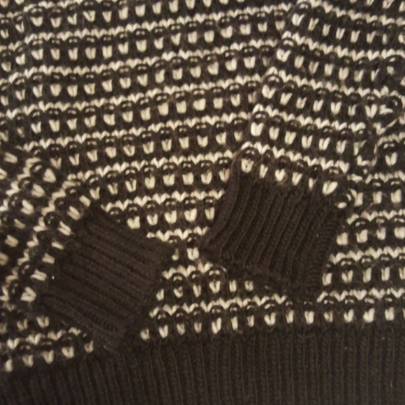 American Eagle Outfitters Sweater - Picture 8 of 8